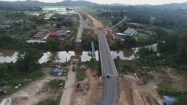 Highway progress borneo pan Pan Borneo